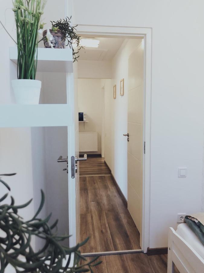 Tramini Apartmanok Eger Extérieur photo